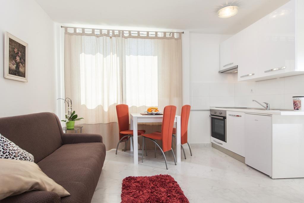 Apartments Filipeti Макарська Екстер'єр фото
